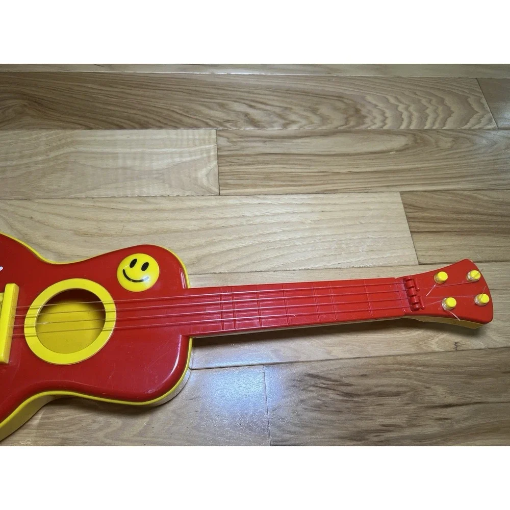 Anpanman‎ Guitar - Anpanman toy guitar Pinocchio